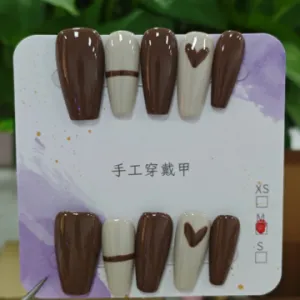 أظافر صناعية قصيرة مرسومة يدويًا - Handmade Press on Nails