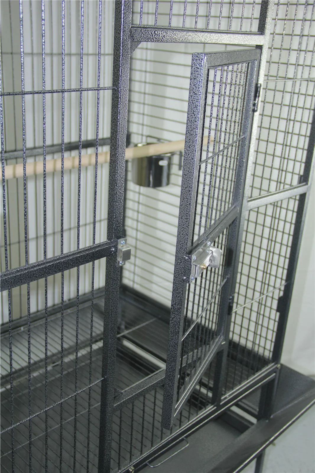 180cm Large Bird Cage | Pet Parrot Aviary With Perch and Castor Wheels