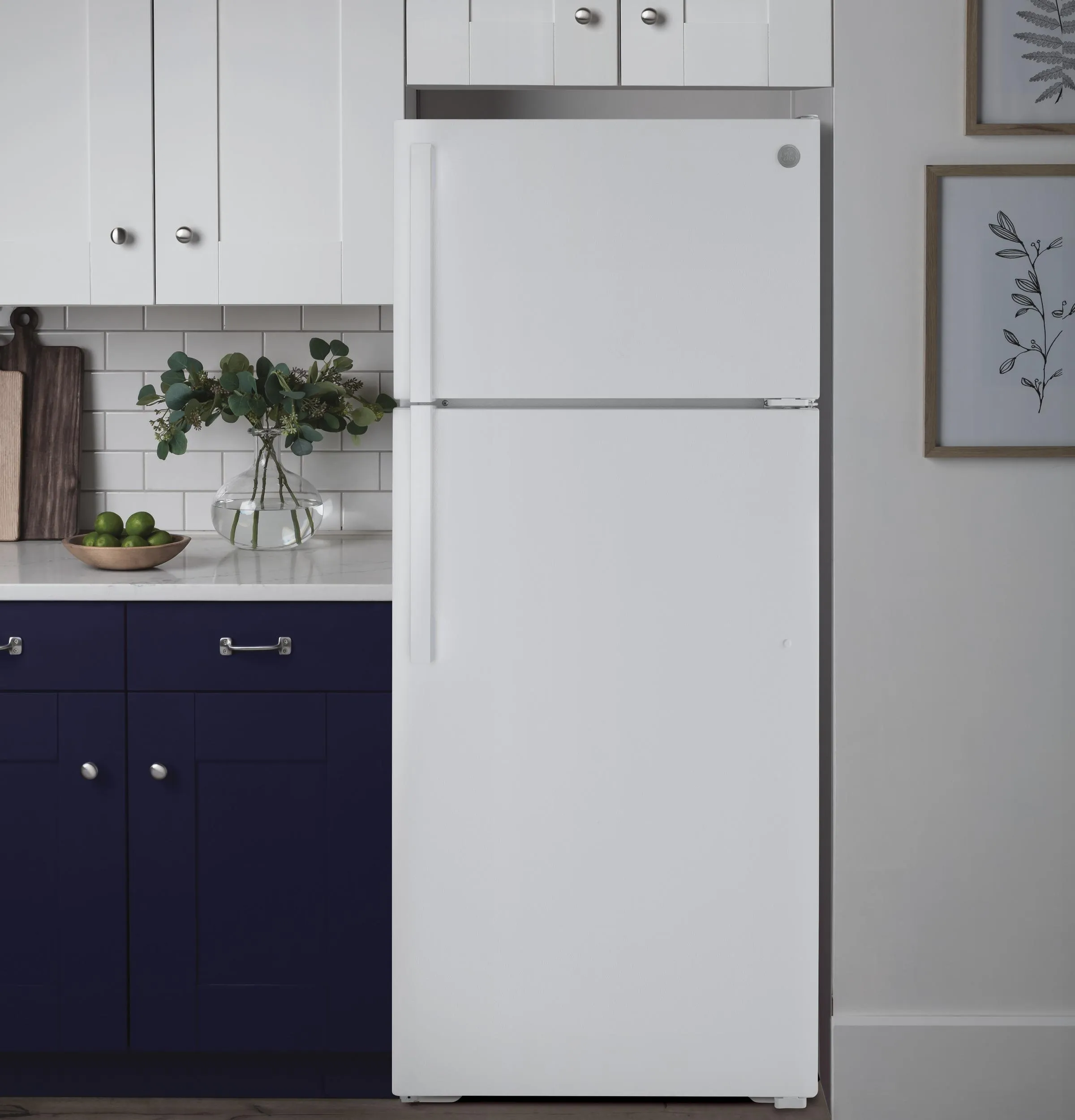 GTS16DTNRWW GE® 15.6 Cu. Ft. Top-Freezer Refrigerator