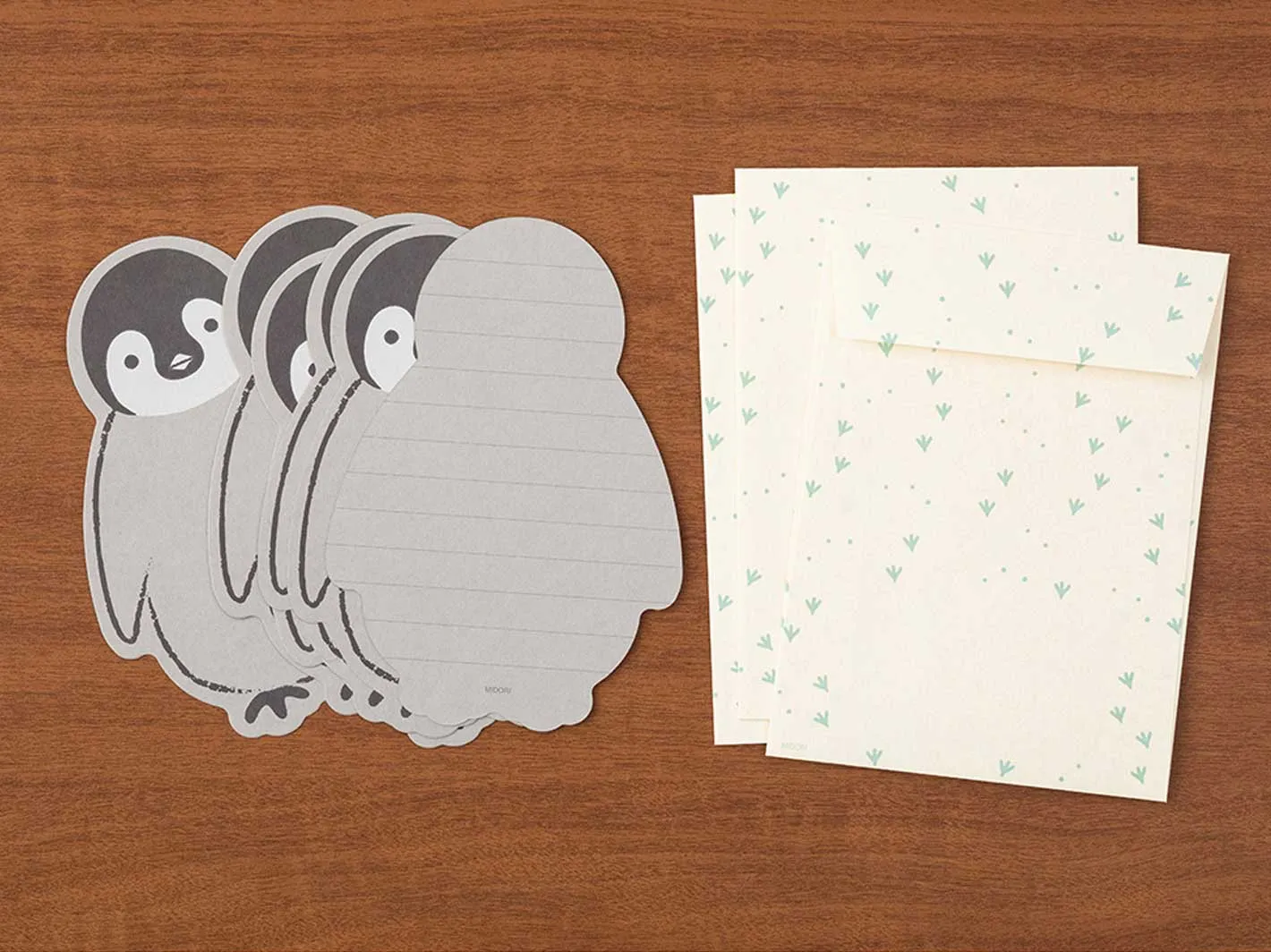 Letter Set Die-cut Penguin