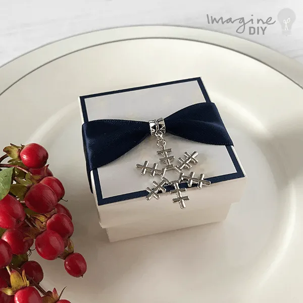Neve Charm