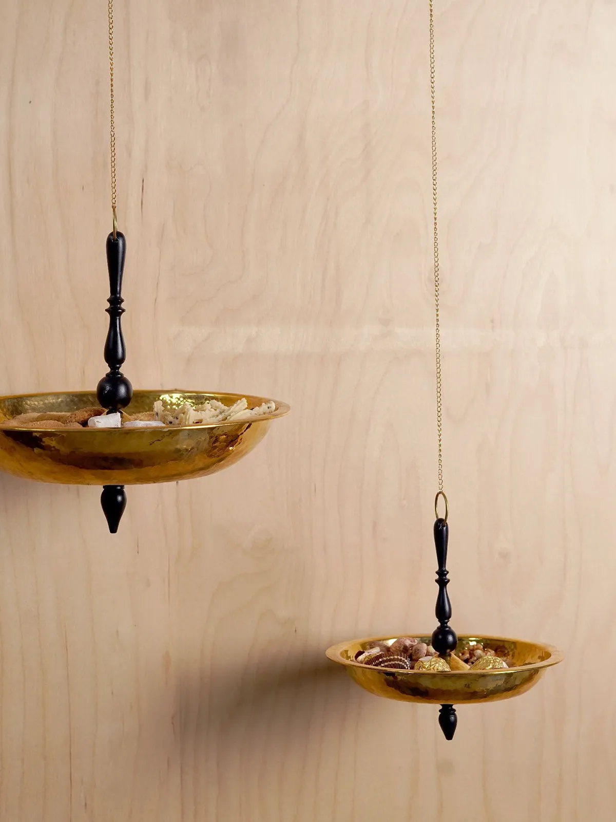 Suri Floating Platter