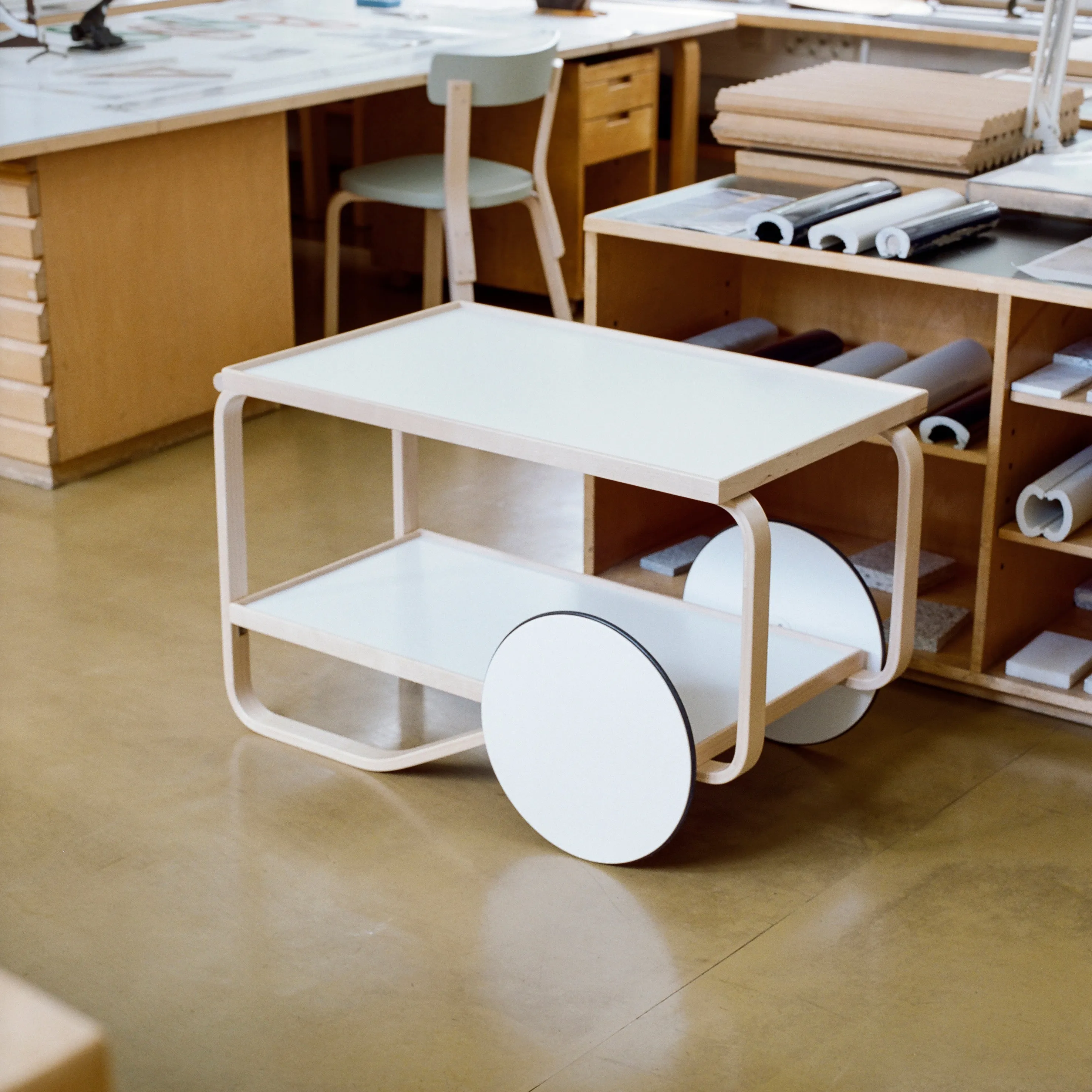 Tea Trolley 901