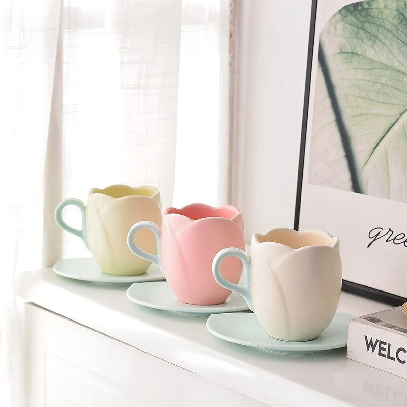 Tulip Modeling Ceramic Mug with Round Ears Handle