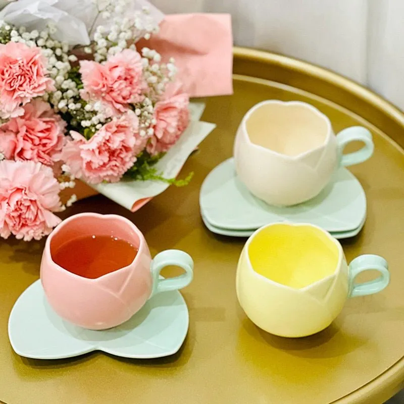 Tulip Modeling Ceramic Mug with Round Ears Handle