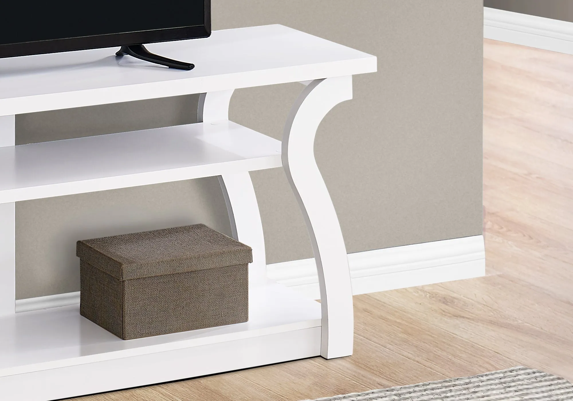 Tv Stand - 60"L / White